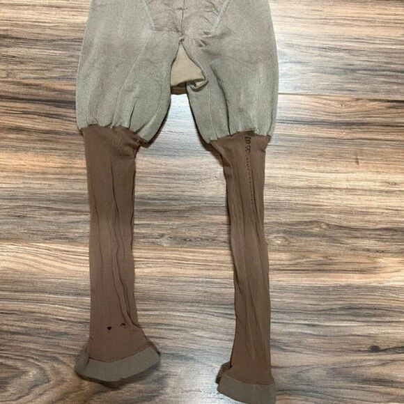 Spanx size C shapewear - Picture 2 of 5